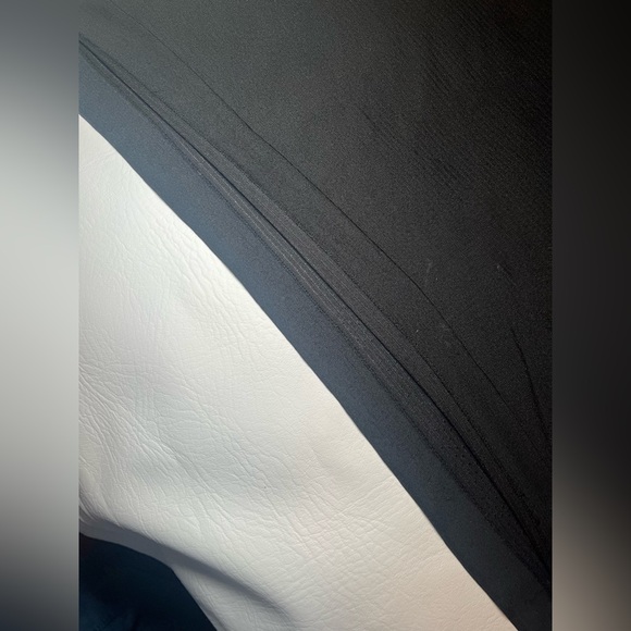 Lululemon Swiftly Tech Short-Sleeve Shirt 2.0 Hip Length – Black – Size 14 - Picture 5 of 9